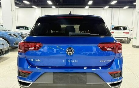 Volkswagen T-Roc I, 2022 год, 1 590 002 рублей, 7 фотография