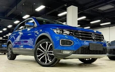 Volkswagen T-Roc I, 2022 год, 1 590 002 рублей, 3 фотография