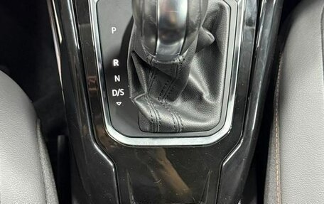 Volkswagen T-Roc I, 2022 год, 1 590 002 рублей, 21 фотография