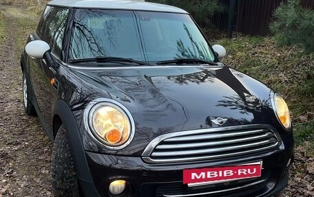 MINI Hatch, 2013 год, 900 000 рублей, 2 фотография