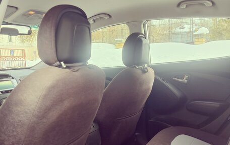 Hyundai ix35 I рестайлинг, 2013 год, 1 310 000 рублей, 10 фотография