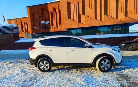 Toyota RAV4, 2015 год, 1 980 000 рублей, 3 фотография