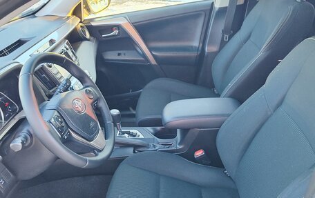 Toyota RAV4, 2015 год, 1 980 000 рублей, 20 фотография