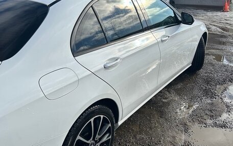 Mercedes-Benz E-Класс, 2020 год, 4 750 000 рублей, 7 фотография