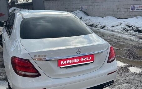 Mercedes-Benz E-Класс, 2020 год, 4 750 000 рублей, 2 фотография