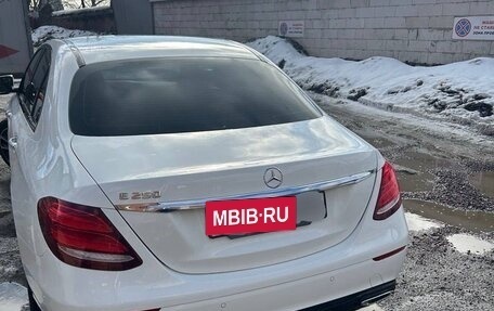 Mercedes-Benz E-Класс, 2020 год, 4 750 000 рублей, 5 фотография