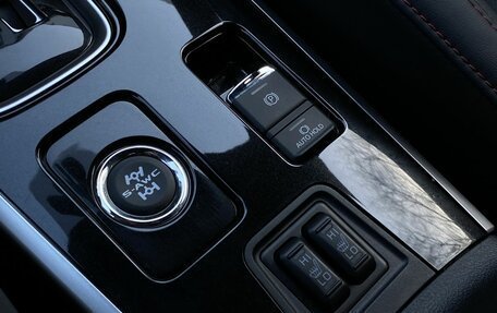 Mitsubishi Outlander III рестайлинг 3, 2022 год, 3 300 000 рублей, 15 фотография