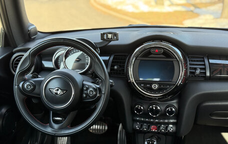 MINI Hatch, 2018 год, 3 090 000 рублей, 11 фотография