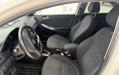 Hyundai Solaris II рестайлинг, 2015 год, 870 000 рублей, 7 фотография