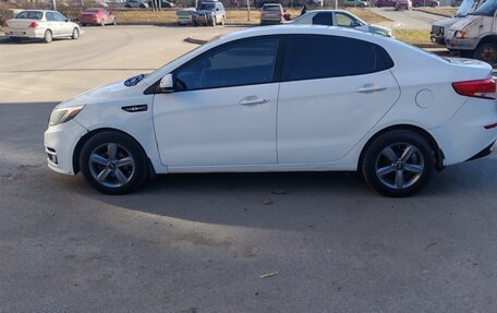 KIA Rio III рестайлинг, 2017 год, 600 000 рублей, 3 фотография