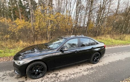 BMW 3 серия, 2017 год, 2 650 000 рублей, 15 фотография