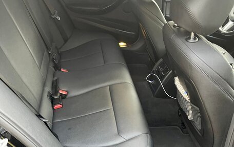 BMW 3 серия, 2017 год, 2 650 000 рублей, 28 фотография