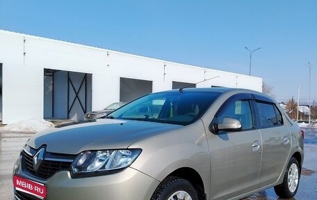 Renault Logan II, 2015 год, 670 000 рублей, 1 фотография