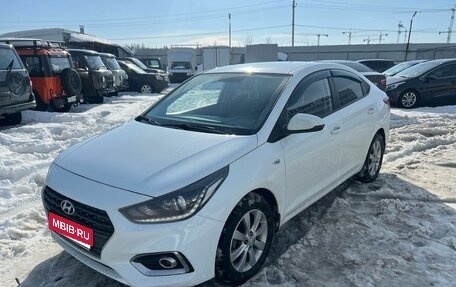 Hyundai Solaris II рестайлинг, 2017 год, 1 057 000 рублей, 1 фотография