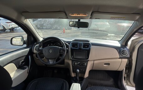 Renault Logan II, 2015 год, 850 000 рублей, 5 фотография