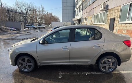 Renault Logan II, 2015 год, 850 000 рублей, 2 фотография