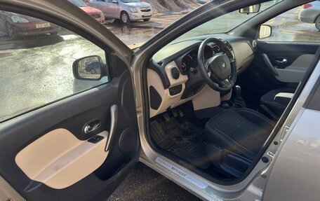 Renault Logan II, 2015 год, 850 000 рублей, 12 фотография