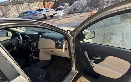 Renault Logan II, 2015 год, 850 000 рублей, 14 фотография