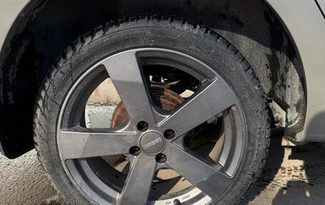 Renault Logan II, 2015 год, 850 000 рублей, 10 фотография