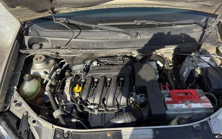 Renault Logan II, 2015 год, 850 000 рублей, 9 фотография