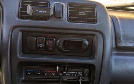 Mazda 323, 2000 год, 230 000 рублей, 5 фотография