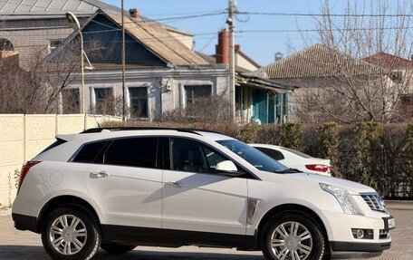 Cadillac SRX II рестайлинг, 2014 год, 1 699 000 рублей, 6 фотография