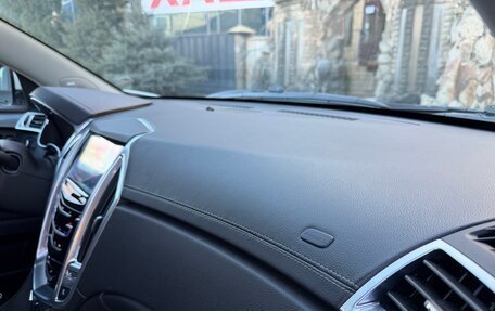 Cadillac SRX II рестайлинг, 2014 год, 1 699 000 рублей, 18 фотография