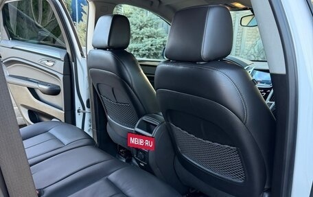 Cadillac SRX II рестайлинг, 2014 год, 1 699 000 рублей, 30 фотография