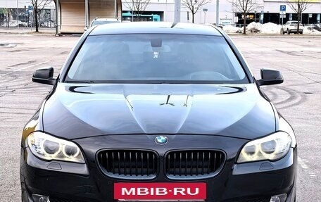 BMW 5 серия, 2013 год, 1 380 000 рублей, 2 фотография
