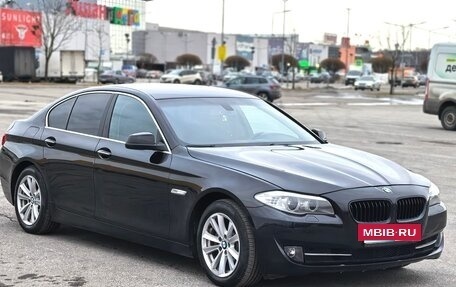 BMW 5 серия, 2013 год, 1 380 000 рублей, 3 фотография