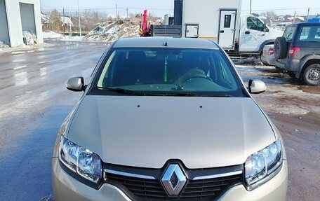 Renault Logan II, 2015 год, 670 000 рублей, 2 фотография