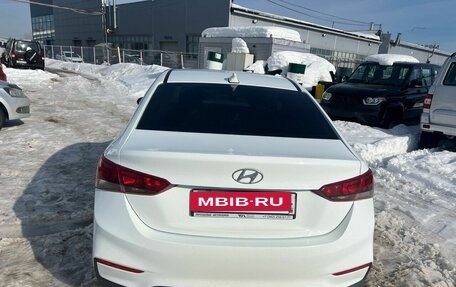 Hyundai Solaris II рестайлинг, 2017 год, 1 057 000 рублей, 4 фотография