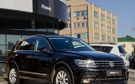 Volkswagen Tiguan II, 2019 год, 2 688 000 рублей, 2 фотография