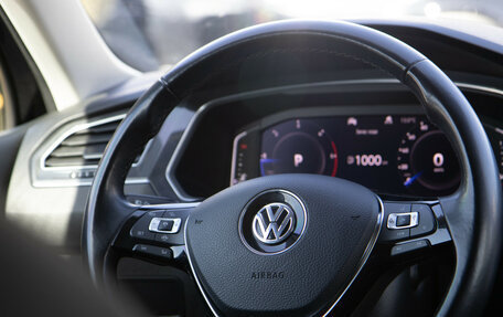 Volkswagen Tiguan II, 2019 год, 2 688 000 рублей, 14 фотография