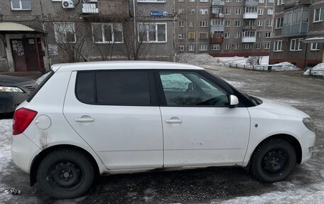 Skoda Fabia II, 2011 год, 450 000 рублей, 2 фотография