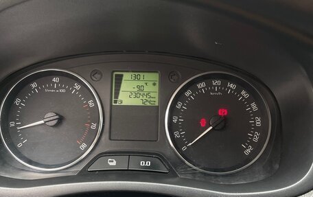 Skoda Fabia II, 2011 год, 450 000 рублей, 6 фотография