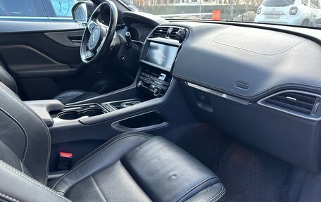 Jaguar F-Pace, 2016 год, 2 400 000 рублей, 6 фотография