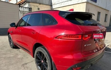 Jaguar F-Pace, 2016 год, 2 400 000 рублей, 2 фотография