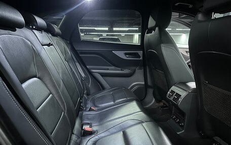 Jaguar F-Pace, 2016 год, 2 400 000 рублей, 14 фотография