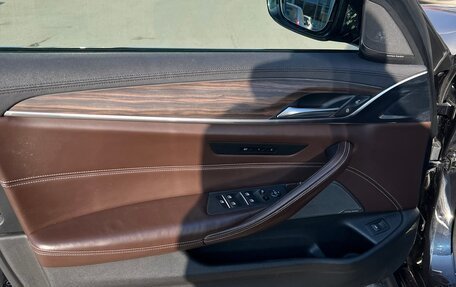 BMW 5 серия, 2018 год, 4 300 000 рублей, 14 фотография