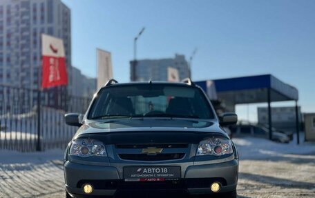 Chevrolet Niva I рестайлинг, 2015 год, 729 000 рублей, 2 фотография