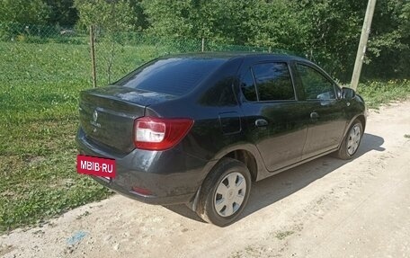 Renault Logan II, 2018 год, 650 000 рублей, 3 фотография