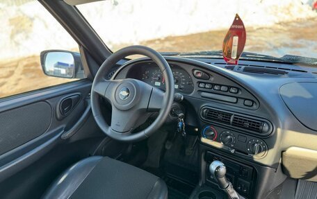 Chevrolet Niva I рестайлинг, 2015 год, 729 000 рублей, 11 фотография