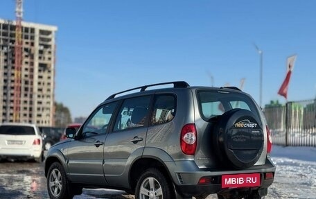 Chevrolet Niva I рестайлинг, 2015 год, 729 000 рублей, 7 фотография