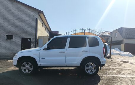 Chevrolet Niva I рестайлинг, 2017 год, 770 000 рублей, 1 фотография