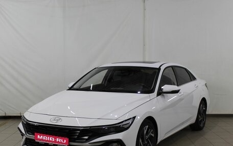 Hyundai Elantra, 2023 год, 2 250 000 рублей, 1 фотография