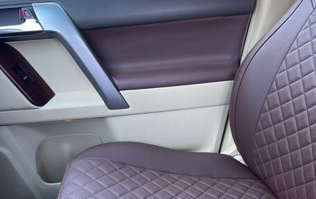 Toyota Land Cruiser Prado 150 рестайлинг 2, 2014 год, 3 500 000 рублей, 17 фотография