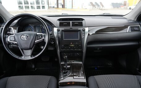 Toyota Camry, 2015 год, 1 740 000 рублей, 6 фотография