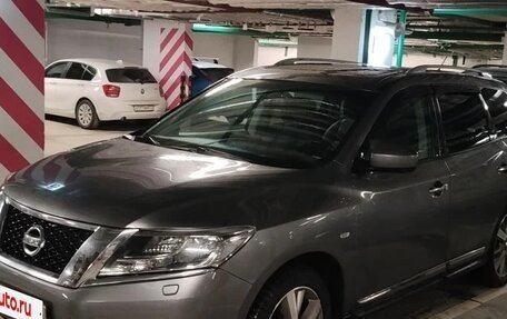 Nissan Pathfinder, 2016 год, 1 950 000 рублей, 6 фотография