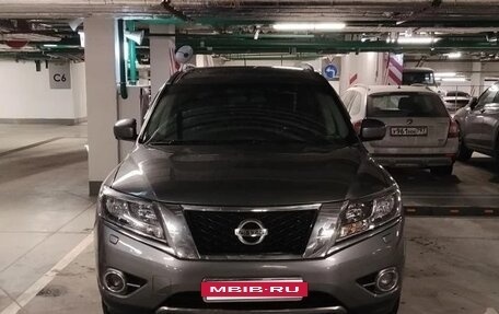 Nissan Pathfinder, 2016 год, 1 950 000 рублей, 8 фотография